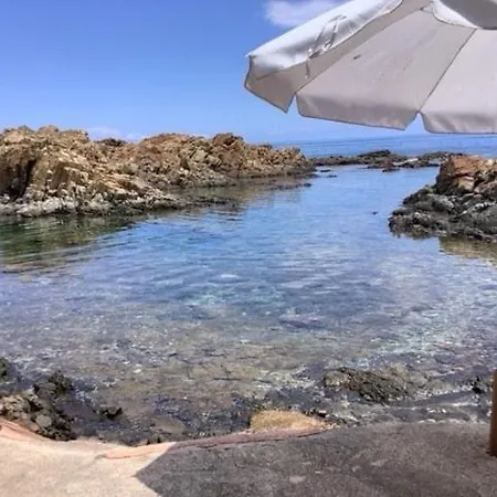 Magique Creek, Piscine Naturelle Dans Les Rochers *